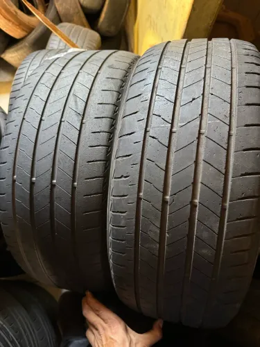 Par de Pneus Bridgestone Aro 17 Turanza T005 225/50R17 94V, 70% vida útil