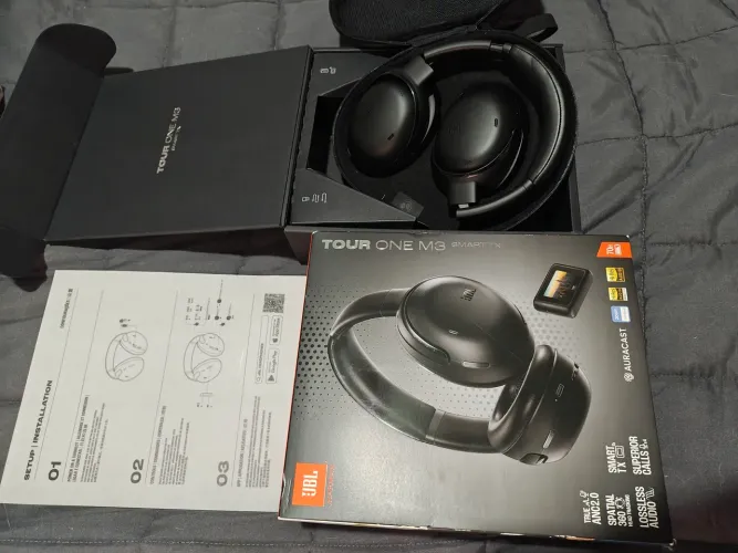 Headphone JBL Harman Tour One M3 Smart TX como novo