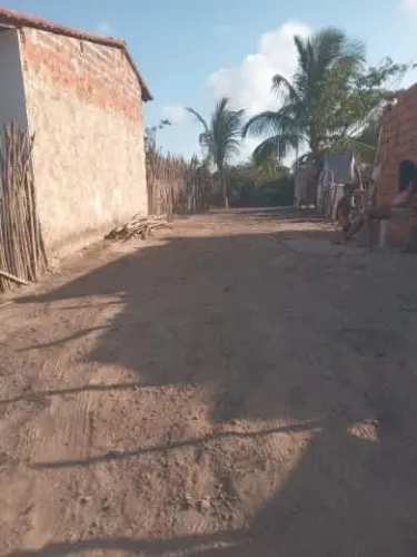 Terreno de 5 de frente por 25 de fundo 