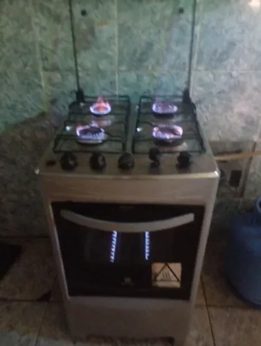 Fogão Eletrolux elétrico