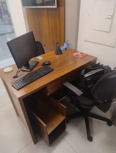 Móveis para escritório kit mesa,arquivo,aparador,mesa de canto.