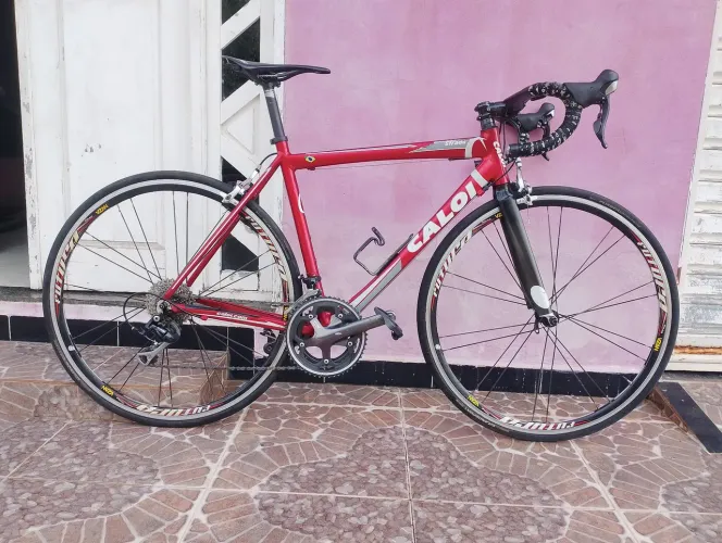 SPEED CALOI STRADA GRUPO 105 - 10 V CONSERVADA!