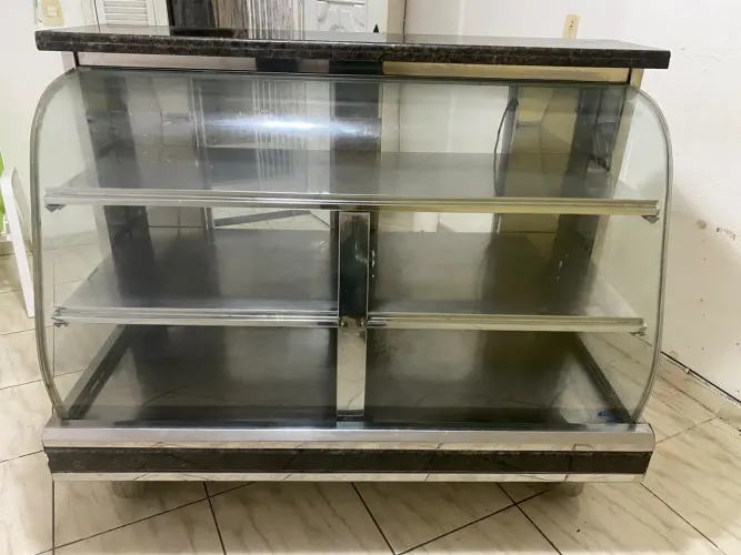 BALCÃO EXPOSITOR VITRINE