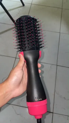 Escova alisadora, modeladora e secadora
