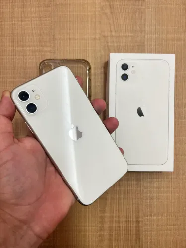 iPhone 11