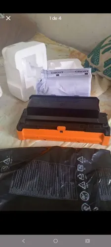 Cartucho toner está nova só abri pra mostra dependendo do local entrega 
