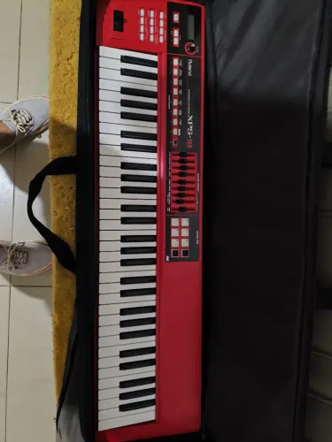 Teclado XPS-10 ROLAND VERMELHO