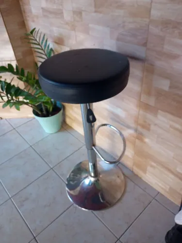 Cadeira giratória funcionando perfeitamente