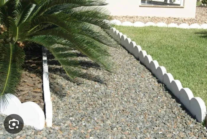 Meio fio de jardim ondulado