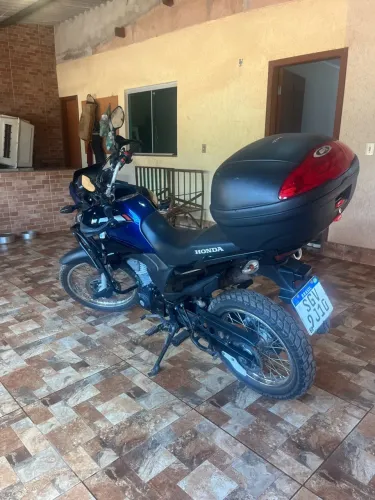 NXE 190 ano 2023 cor azul , 42000 km rodado
