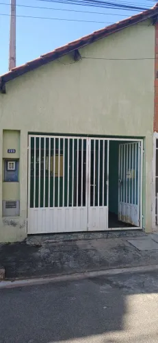 Vende se casa