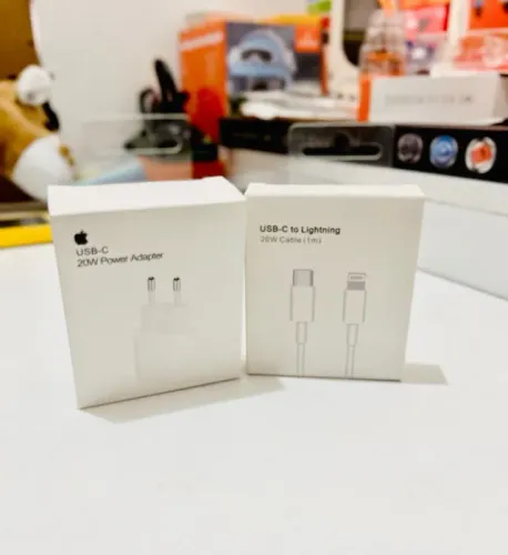 Fonte USB-C 20W + Cabo Lightning