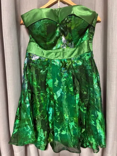 Lindo vestido de festa - Usado em ótimo estado
