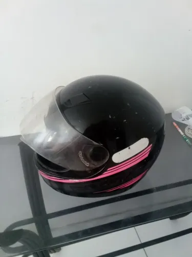 Capacete em ótimo estado!