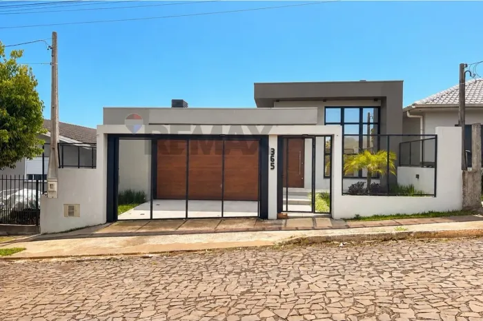 CASA CONTEMPORÂNEA 3 DORMITORIOS SENDO UMA SUITE NO BAIRRO ZIMMER, EM ERECHIM, COM ARQUITE
