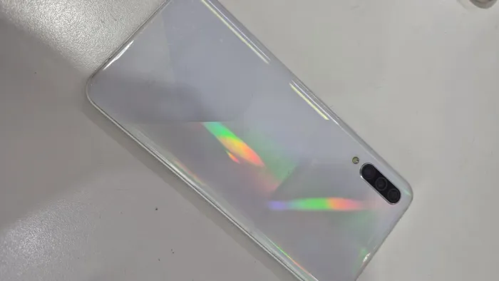 Samsung a30s branco em ótimo estado