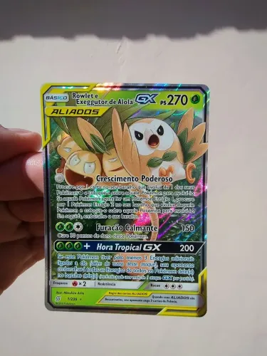 Carta Pokémon Rowlet e Exeggutor de Alola GX Original