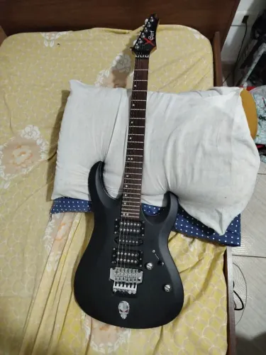 Guitarra Cort X6 com Upgrades
