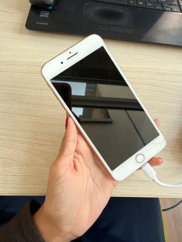 IPHONE 8 PLUS