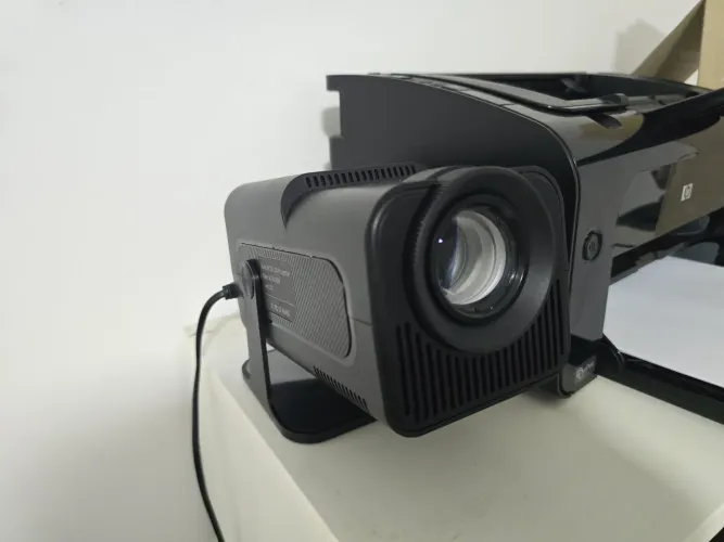 Projetor magcubic hy320 fullHD