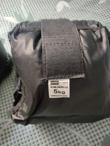 CANELEIRA de Peso (TORNOZELEIRA) preta de 5 kg