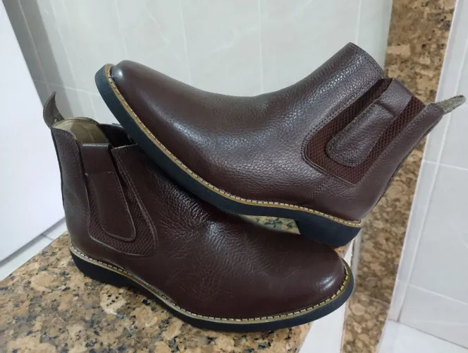 Bota couro 37 