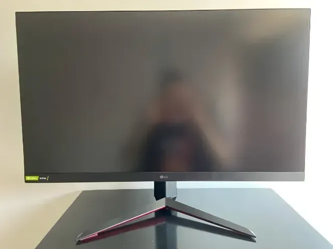 Monitor LG Ultragear 27" 144hz IPS