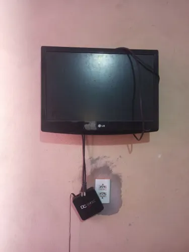 Vendo Monitor LG com conversor para TV
