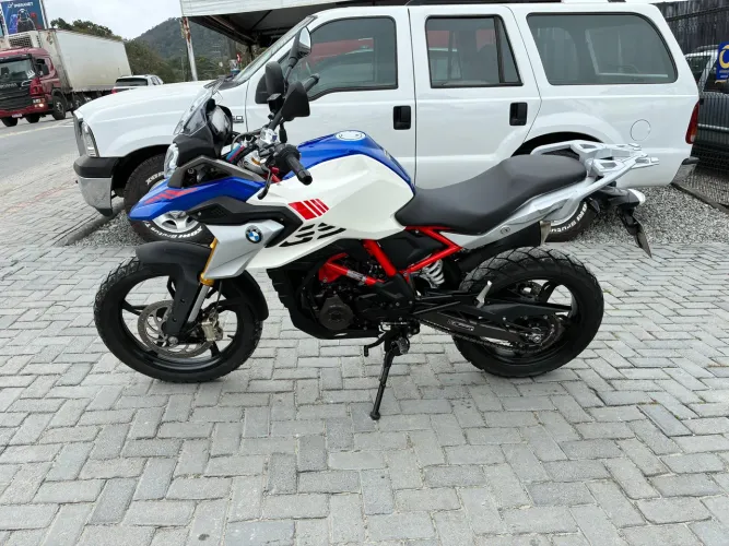 Moto bmw filé