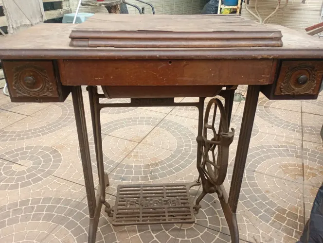 Máquina de costura Singer
