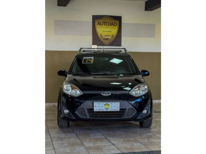 Ford Fiesta 1.0 Rocam SE Plus Hatch 8V Flex 4P Manual 2014