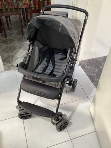 Carrinho de bebê preto - Burrigoto, em bom estado