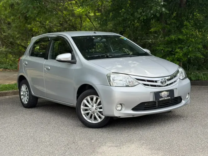 Toyota Etios XLS 1.5 Flex 16V 5P Mec. 2015