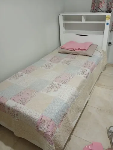 Vendo Cama De solteiro