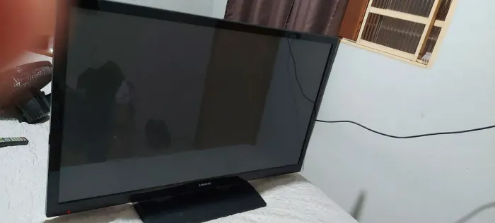 Tv samsung Pn43h4000ag 