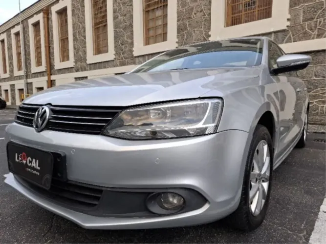Volkswagen Jetta Comfortline 2.0 T.flex 8V 4P Tipt. 2013
