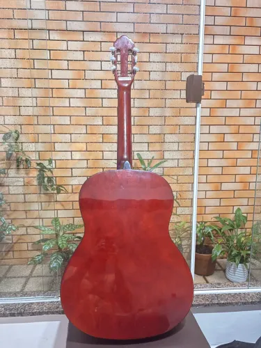 Violão semi novo 