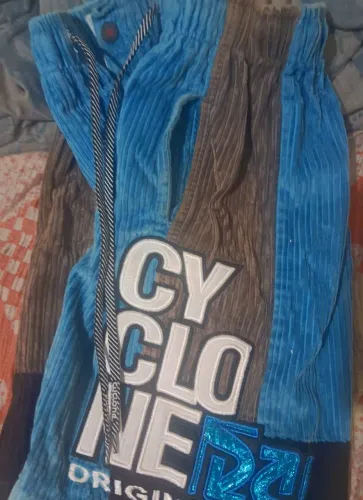 Bermuda  Cyclone azul Bb