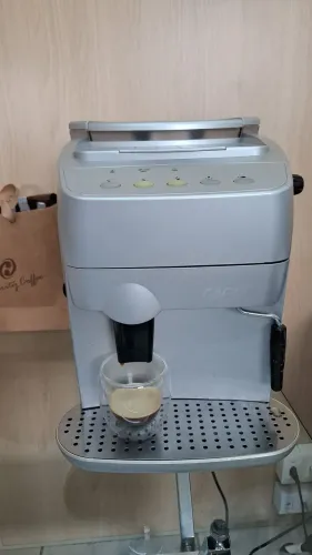 Cafeteira máquina de café espresso Gaggia Syncrony Compact 127v ( saeco - delonghi )