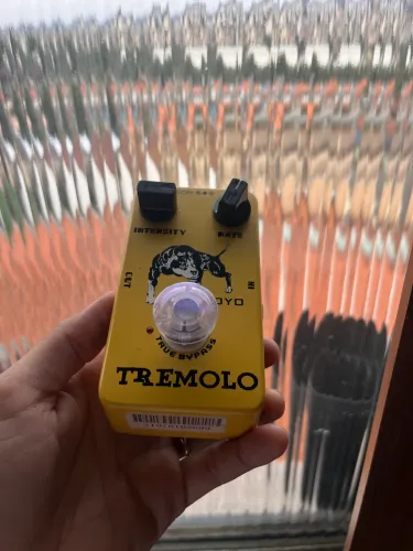 PEDAL TREMOLO JOYO