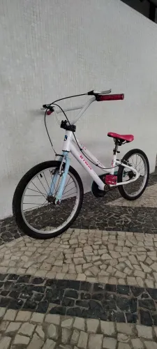 Bicicleta infantil Btwin aro 20 - usada