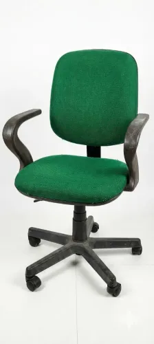 Cadeira de Escritório Verde - Com Defeito no Ajuste de Altura