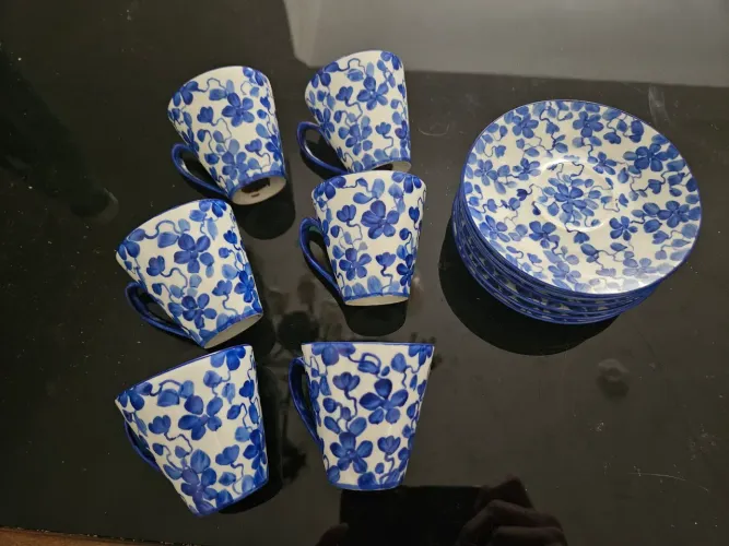 Jogo de café antiguidade (6 xícaras + pires)