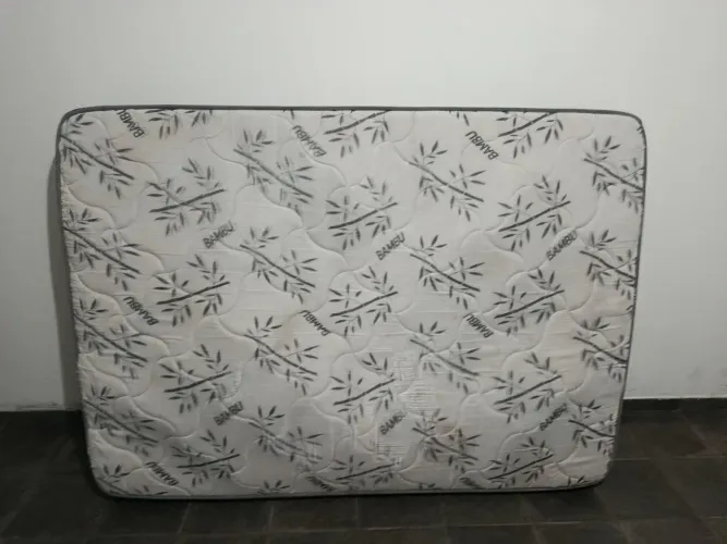 Colchão smart bambo mola ensacada 1,58 x 1,98 x 26 bom estado