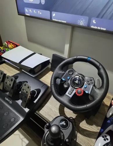 Volante gamer Logitech G29 PC, PS4, PS5 completo com câmbio