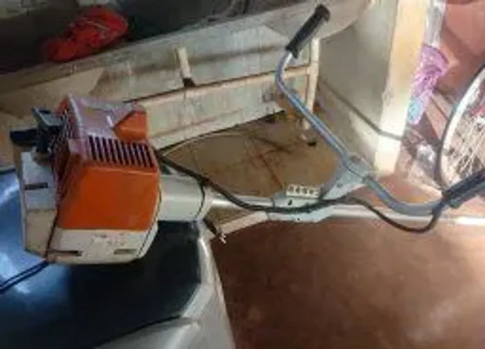 Roçadeira Stihl FS 220