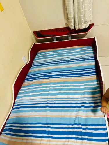 Cama infantil com colchão