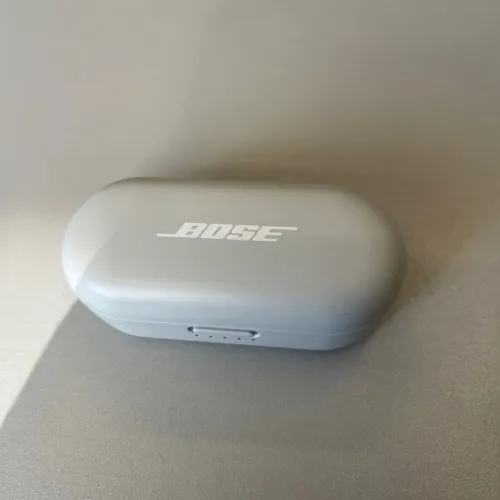 Fone de Ouvido Bose Sport Earbuds Bluetooth Original Branco | IPX4 | Estojo de Recarga