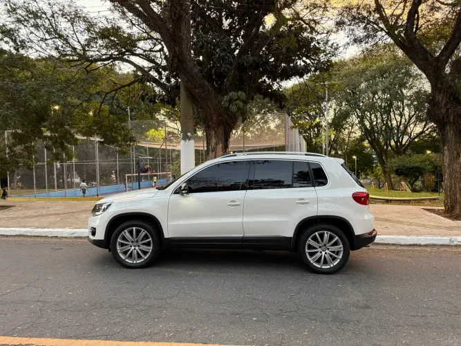 Volkswagen Tiguan 2.0 TSI 16V 200cv Tiptronic 5P 2012