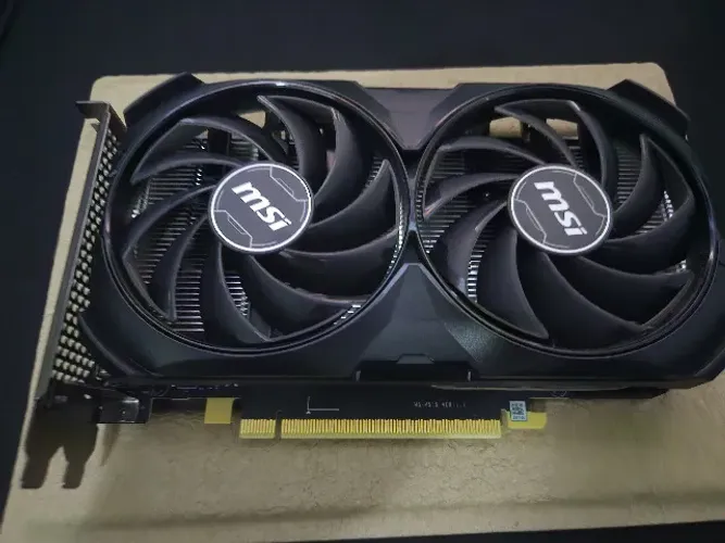 Placa de Video MSI RTX 4060 TI 8GB - pouquissimo uso